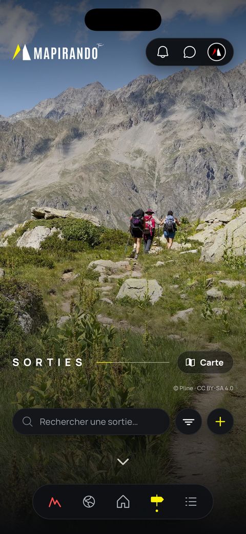 Les Sorties : une photo de randonneurs, la recherche et le bouton pour proposer une sortie